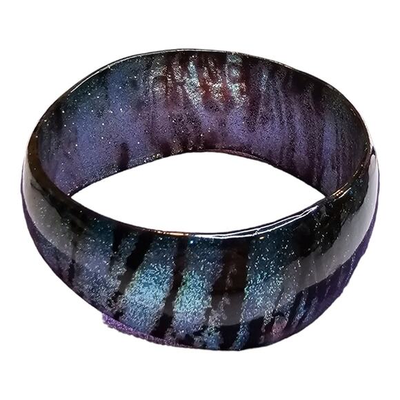 Green and Black Glitter Animal Markings Bangle Bracelet - Picture 3 of 9